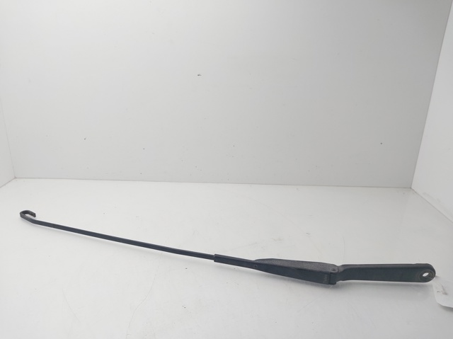 Ramię wycieraczki szyby przedniej 8200696499 RENAULT