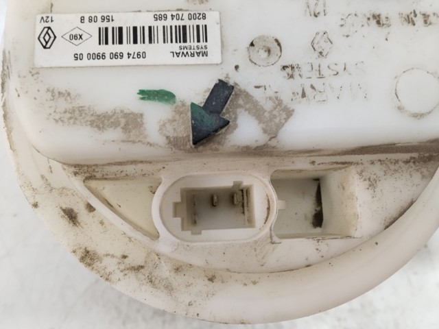 Moduł pompy paliwowej z czujnikiem poziomu paliwa 8200704685 RENAULT