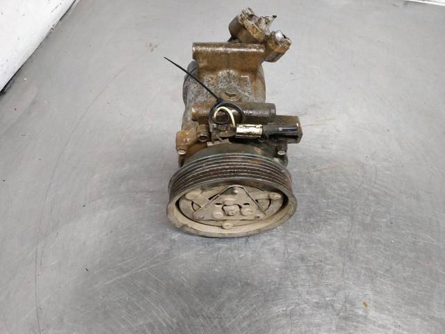 Sprężarka klimatyzacji 8200716562 RENAULT