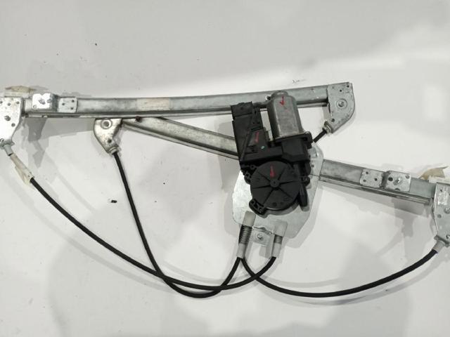 Mechanizm podnoszenia szyby drzwi przednich prawych 8200722834 RENAULT
