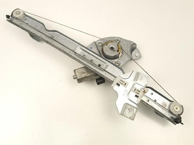 Mechanizm podnoszenia szyby drzwi przednich prawych 8200733828 RENAULT