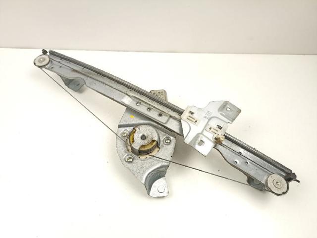 Mechanizm podnoszenia szyby drzwi przednich lewych 8200733829 RENAULT