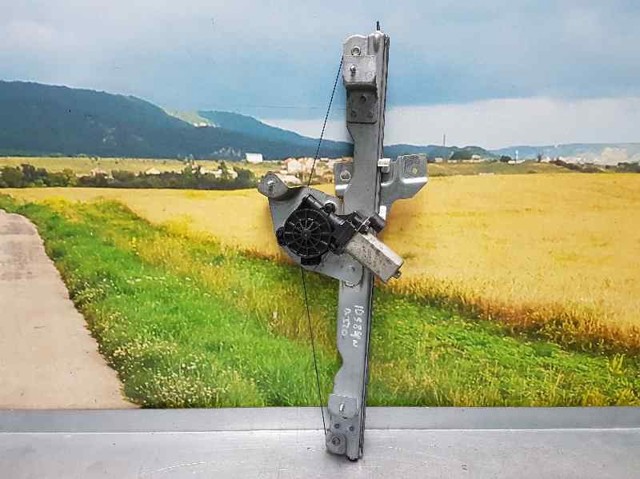 Mechanizm podnoszenia szyby drzwi przednich lewych 8200733829 RENAULT