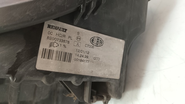 Reflektor lewy 8200733878 RENAULT