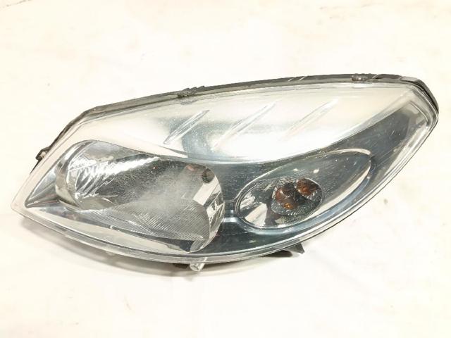 Reflektor lewy 8200733878 RENAULT