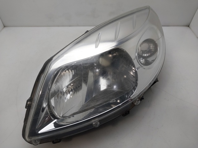 Reflektor lewy 8200733878 RENAULT