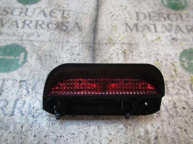 Kupić Lampa stop tylna dodatkowa Dacia Sandero I BS0, 1 w dobrej cenie