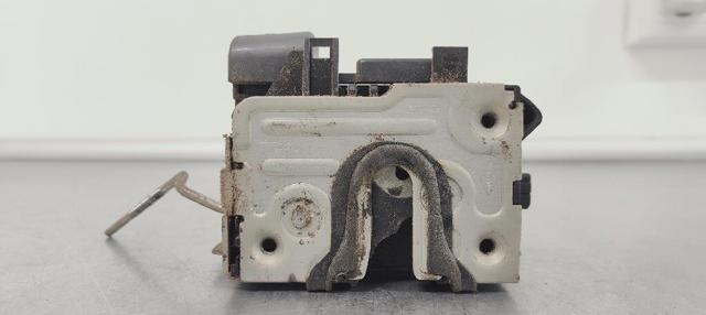 Zamek drzwi przednich prawych 8200735224 RENAULT