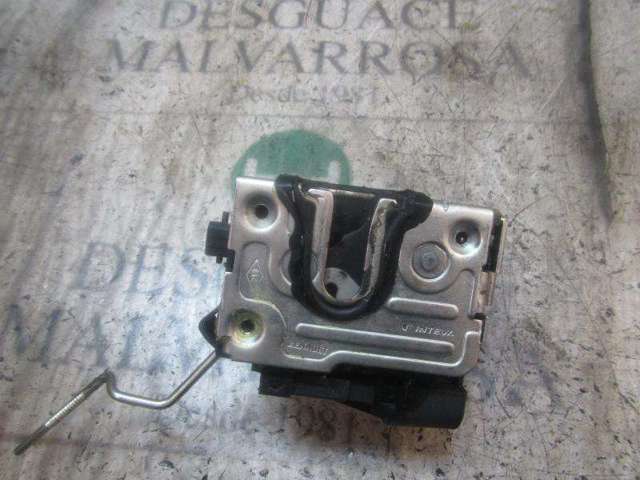 Zamek drzwi przednich prawych 8200735224 RENAULT