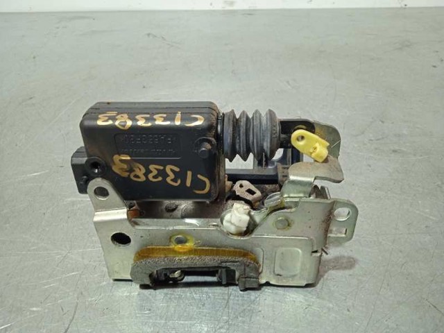 Zamek drzwi przednich prawych 8200735224 RENAULT