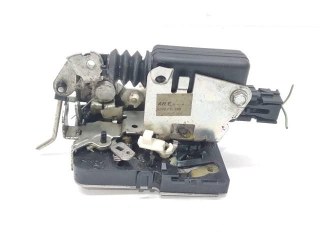 Zamek drzwi tylnych prawych 8200735246 RENAULT