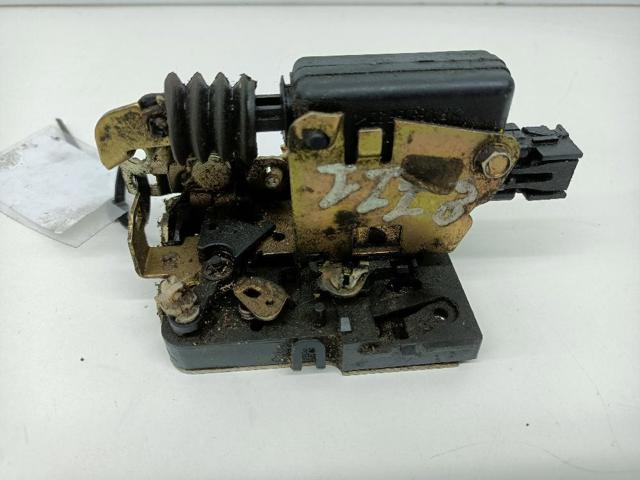 Zamek drzwi tylnych lewych 8200735248 RENAULT