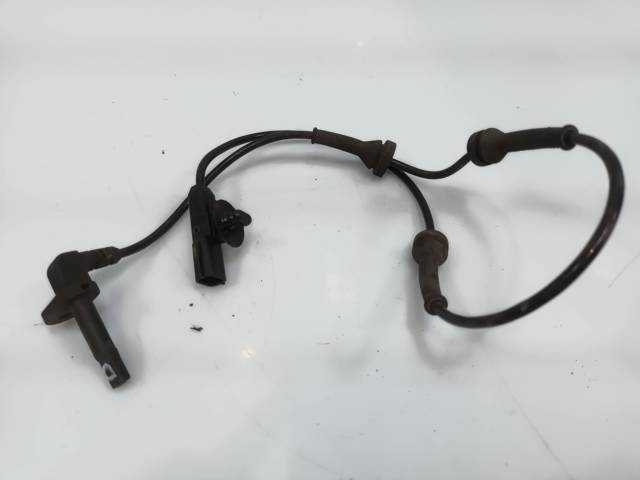 Czujnik ABS przedni 8200735314 RENAULT