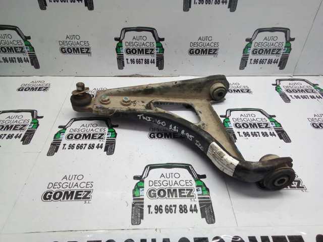 Wahacz zawieszenia przedniego dolny lewy 8200737125 RENAULT