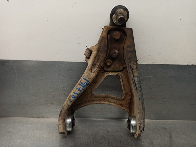 Wahacz zawieszenia przedniego dolny lewy 8200737134 RENAULT