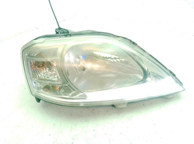 Reflektor prawy 8200744754 RENAULT