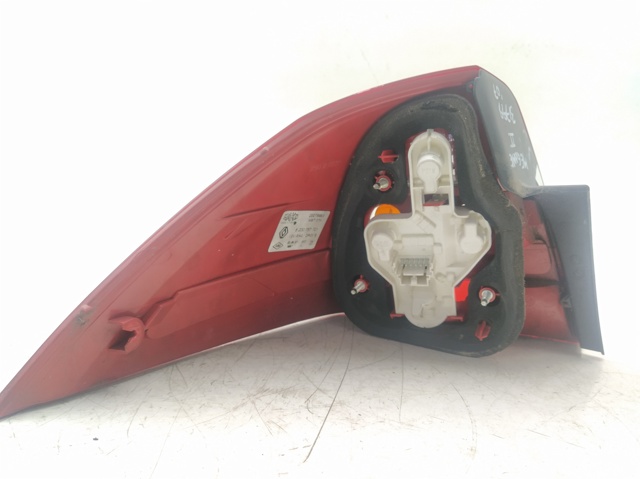 Lampa zespolona tylna lewa 8200757701 RENAULT