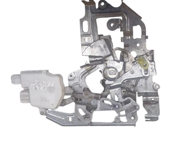 Zamek drzwi tylnych prawych skrzydłowych 8200766888 RENAULT