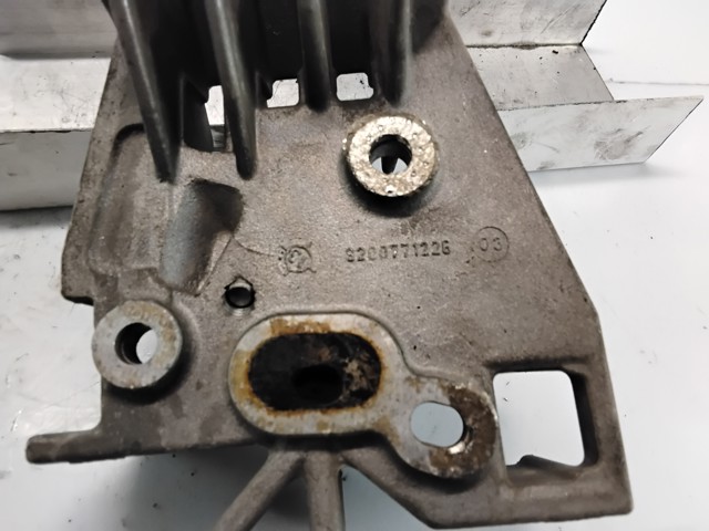 8200771226 Renault (RVI)