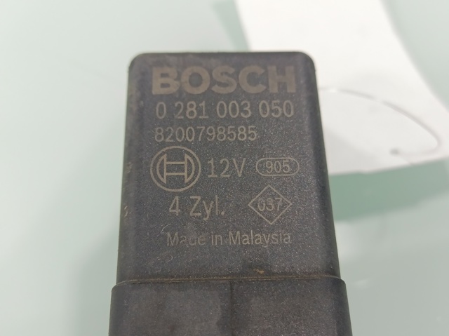 Przekaźnik świec żarowych 8200798585 OPEL