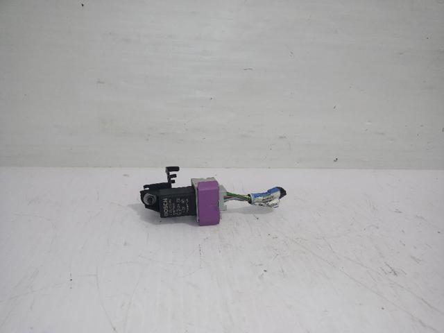 Przekaźnik świec żarowych 8200798585 RENAULT