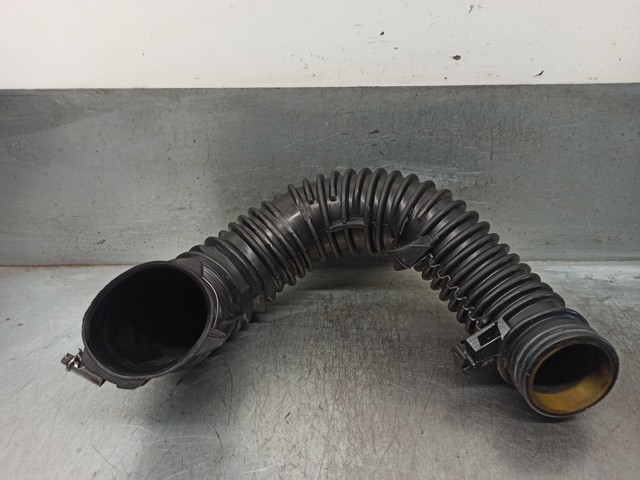 Króciec powietrza, wylot filtra powietrznego 8200806067 OPEL