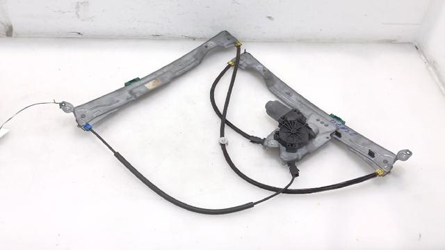 Mechanizm podnoszenia szyby drzwi przednich prawych 8200826165 RENAULT