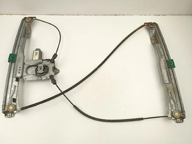 Mechanizm podnoszenia szyby drzwi przednich prawych 8200826165 RENAULT