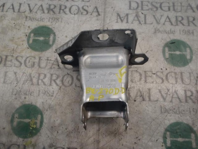 Wzmocnienie zderzaka przedniego 8200834849 RENAULT