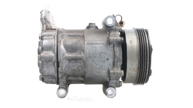 Sprężarka klimatyzacji 8200840899 RENAULT