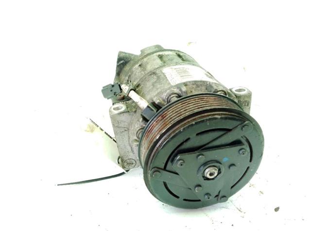 Sprężarka klimatyzacji 8200848916B NISSAN