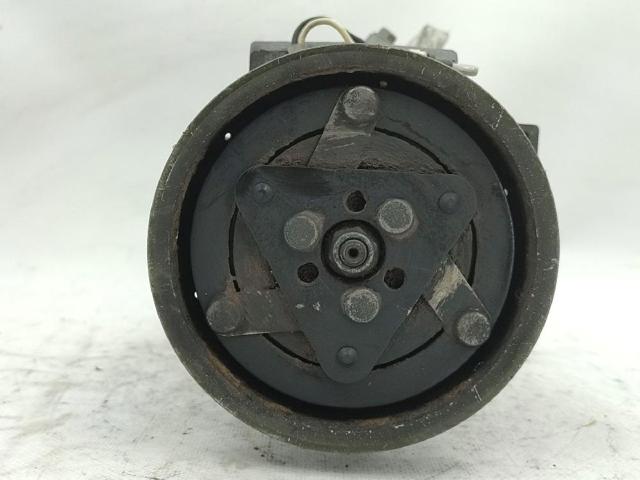 Sprężarka klimatyzacji 8200866436 RENAULT