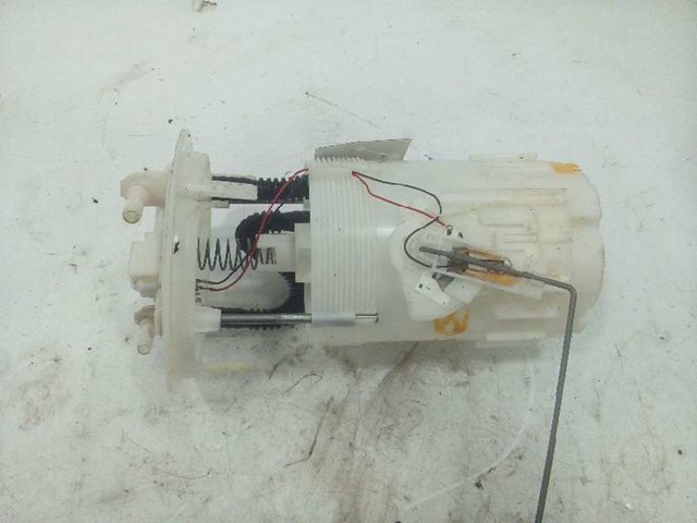 Moduł pompy paliwowej z czujnikiem poziomu paliwa 8200889199 RENAULT