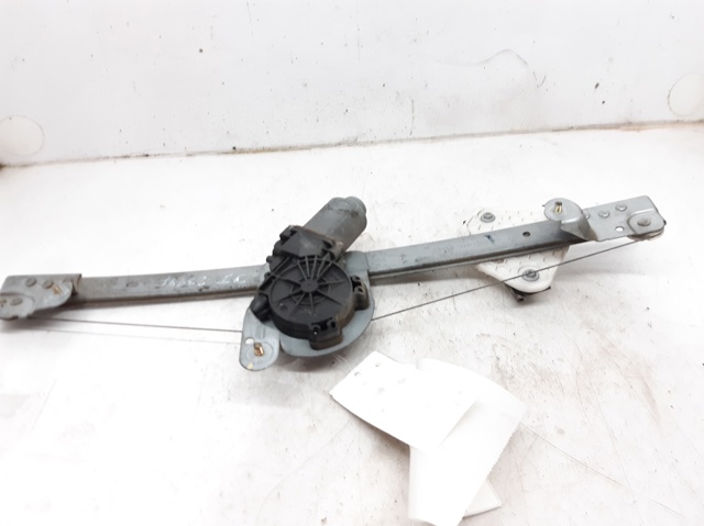 Mechanizm podnoszenia szyby drzwi przednich lewych 8200901106 RENAULT