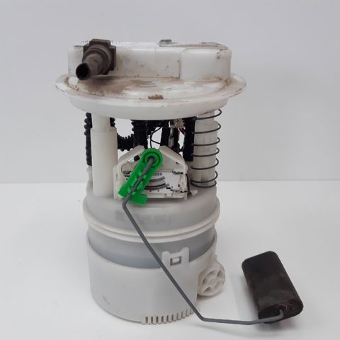 Moduł pompy paliwowej z czujnikiem poziomu paliwa 8200903683 RENAULT