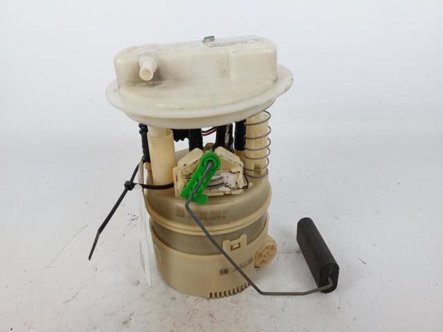 Moduł pompy paliwowej z czujnikiem poziomu paliwa 8200903683 RENAULT