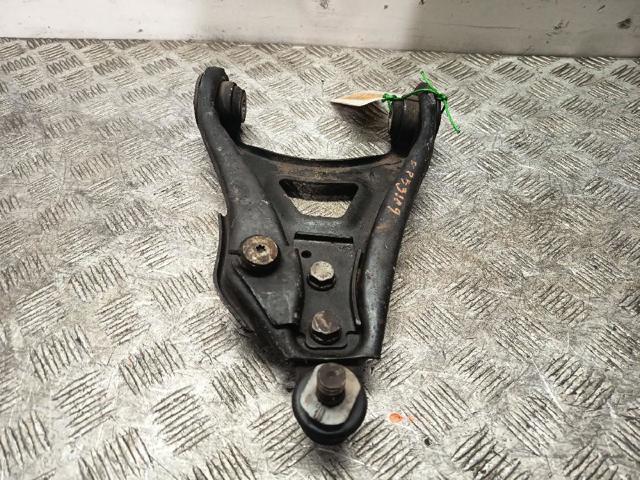 Wahacz zawieszenia przedniego dolny prawy 8200942408 RENAULT