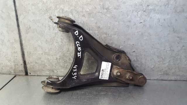 Wahacz zawieszenia przedniego dolny prawy 8200942408 RENAULT
