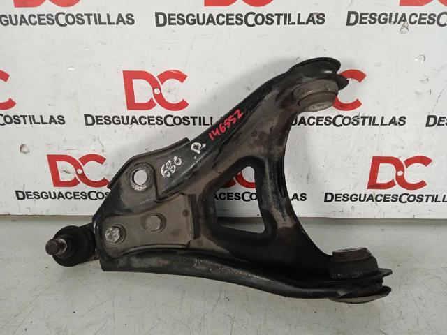 Wahacz zawieszenia przedniego dolny prawy 8200942408 RENAULT