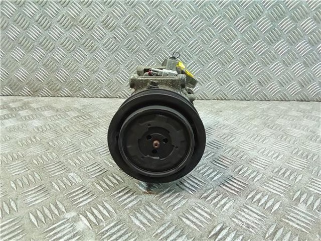 Sprężarka klimatyzacji 8200956574 RENAULT