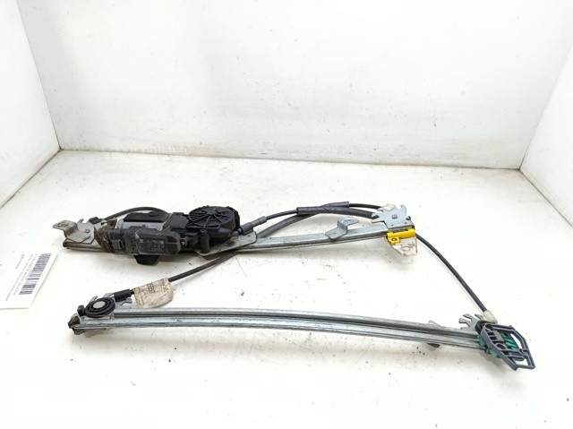 Mechanizm podnoszenia szyby drzwi przednich lewych 8201010926 RENAULT