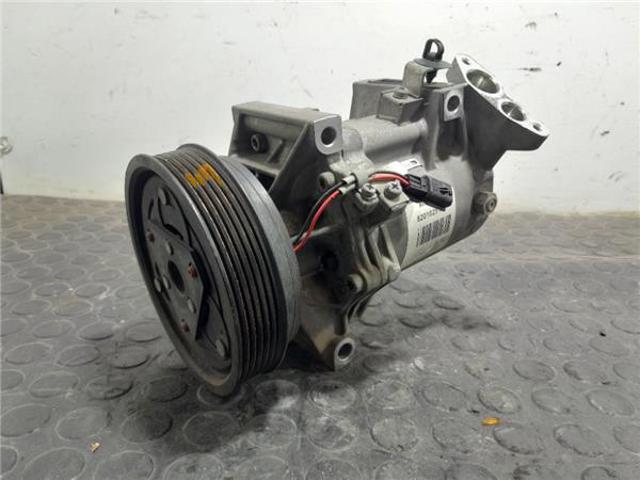Sprężarka klimatyzacji 8201025121 RENAULT
