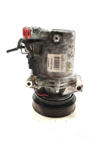 Sprężarka klimatyzacji 8201025121 RENAULT