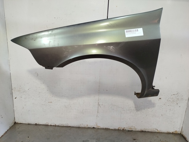 Błotnik przedni lewy 8201094793 RENAULT