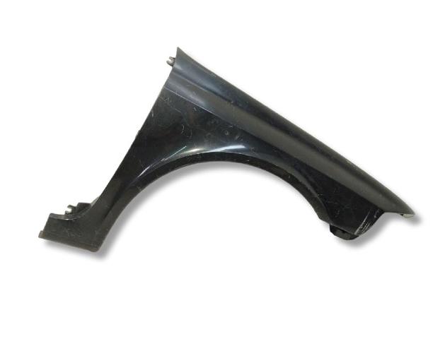 Błotnik przedni prawy 8201094795 RENAULT