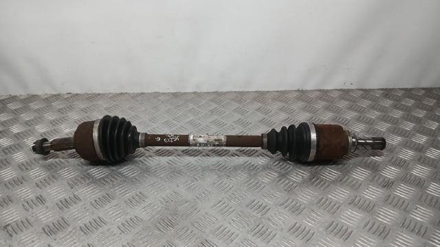 Półoś napędowa przednia prawa 8201353438 RENAULT