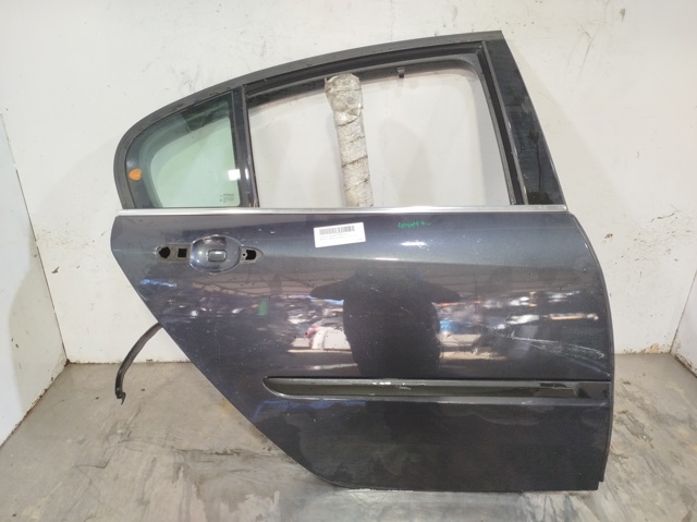 Drzwi tylne prawe 821000022R RENAULT