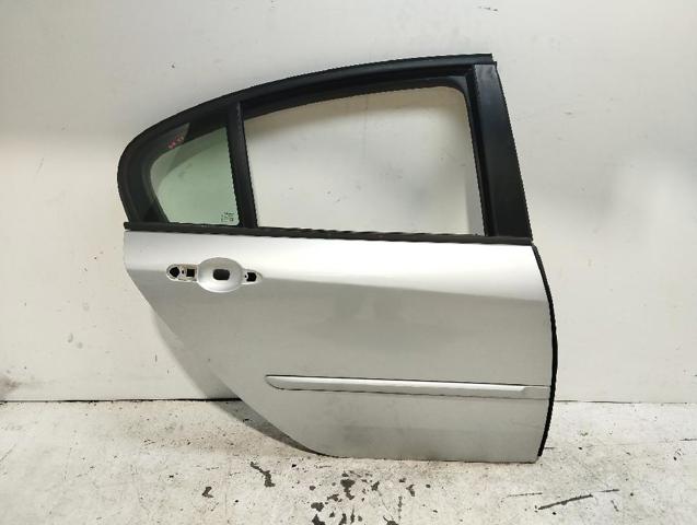 Drzwi tylne prawe 821000022R RENAULT