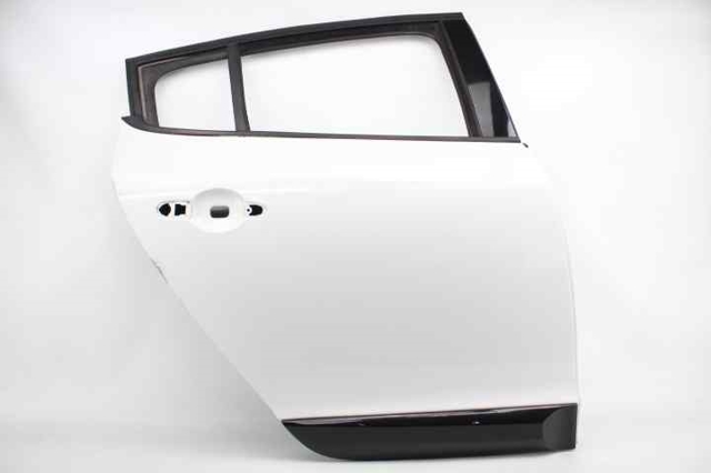 Drzwi tylne prawe 821006014R RENAULT