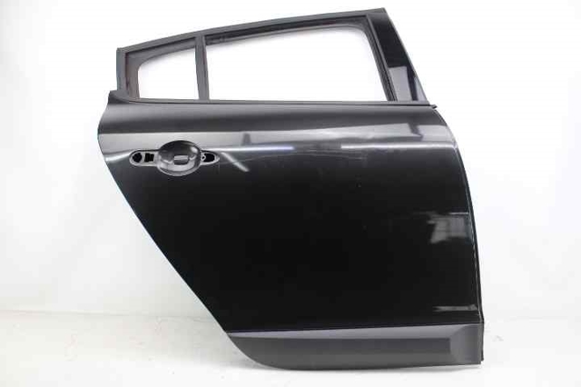Drzwi tylne prawe 821006014R RENAULT